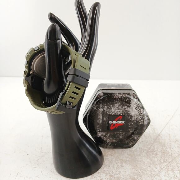 Casio G-Shock GBD800UC-3 Step Tracker Digital Bluetooth Watch Green w/ Tin - Picture 3 of 10